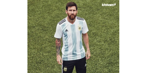 Den islandske spilleren ønsker Messi drakt